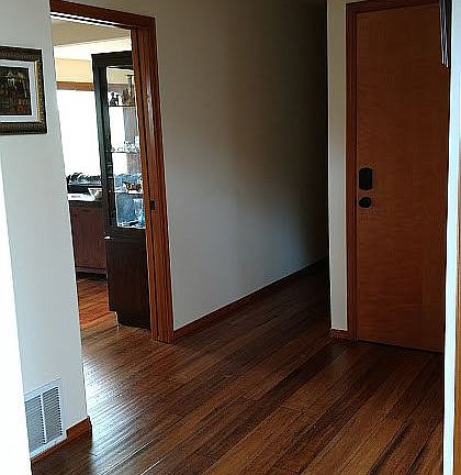 5th image of 11130 Cornell Ave S