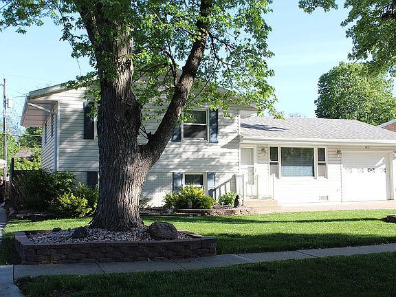 2nd image of 5431 Hills Dale Dr