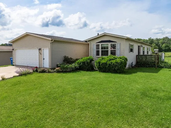 531 White Spruce Avenue, Baraboo, WI 53913