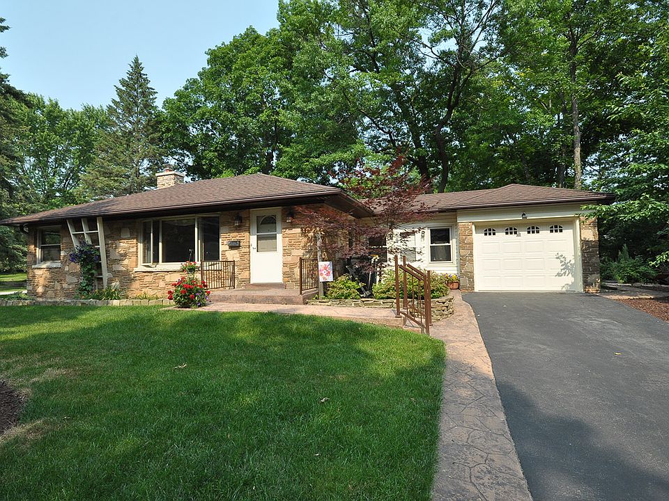 1st image of 5606 S 111th St