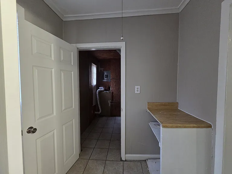 524 S Greer St #FRONT — Photo 9