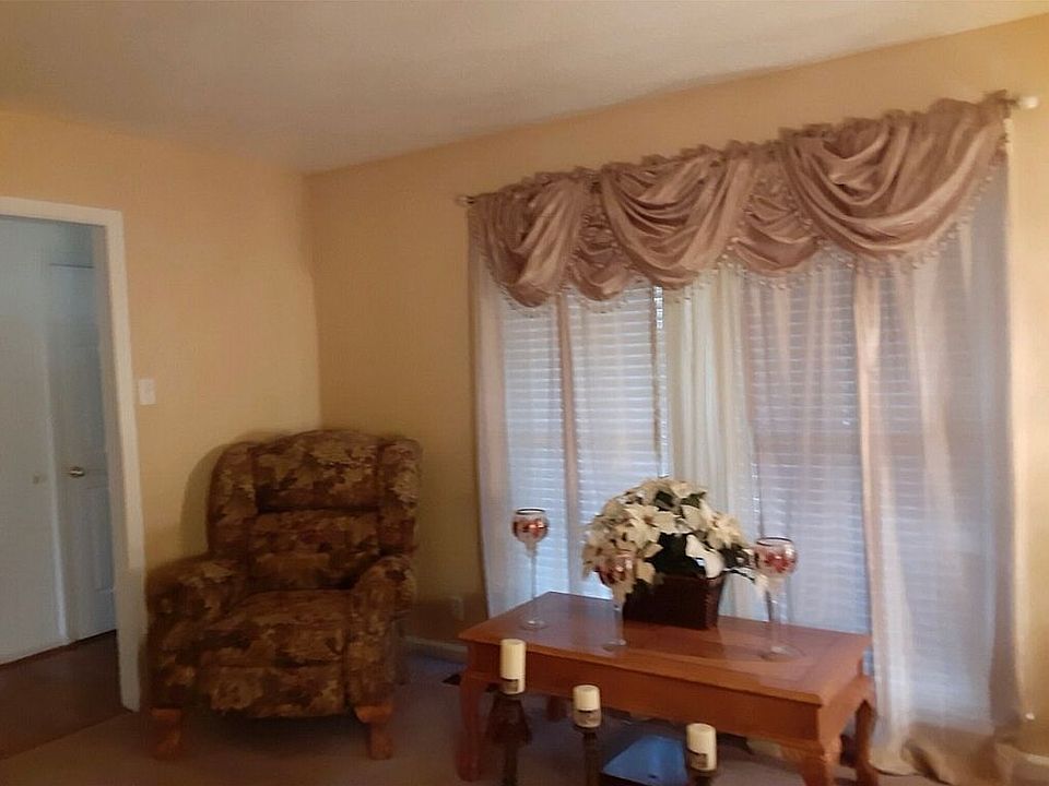 1st image of 1258 Selynn Cir