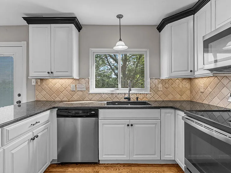 16610 Green Needle Ct — Photo 27