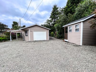 6055 Valley View Ave, Lincoln City, OR, 97367