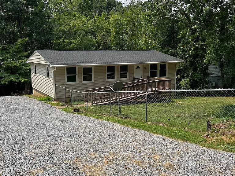7275 Corville Farm Rd — Photo 3