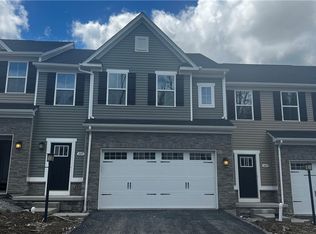 445 Greenwood Dr, Canonsburg, PA 15317