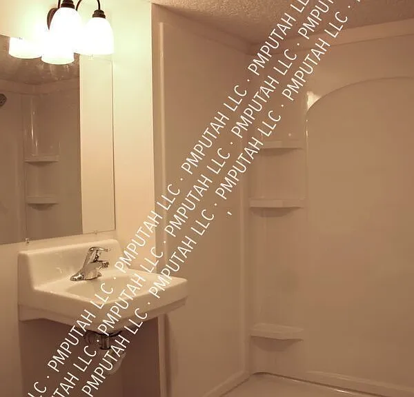 4042 S Porter Ave — Photo 29