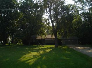930 S Belmont Ave, Watseka, IL 60970