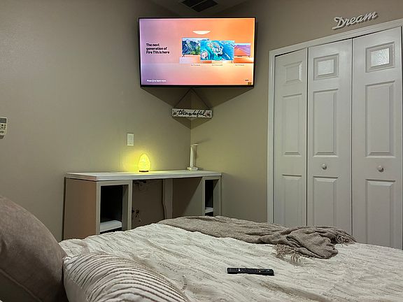 4th image of 3089 Williamsburg Ct