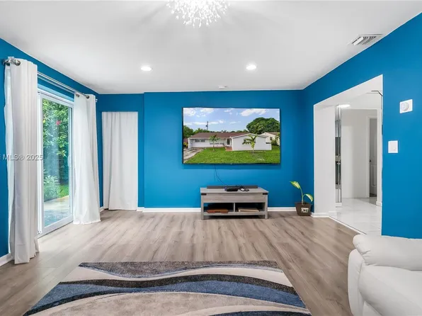 7031 SW 27th Ct, Miramar, FL 33023