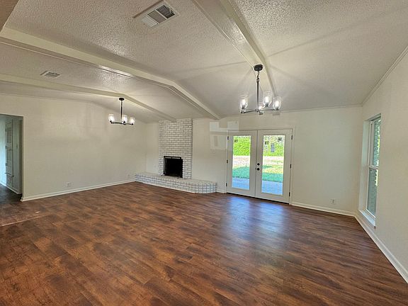 3rd image of 5817 Wilshire Dr