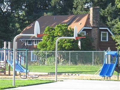 4th image of 4723 127th St SW