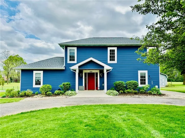 300 E Westbrook Rd, Brookville, OH 45309