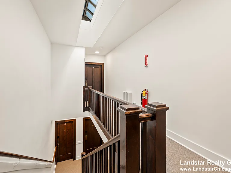1233 Chicago Ave #7 — Photo 11