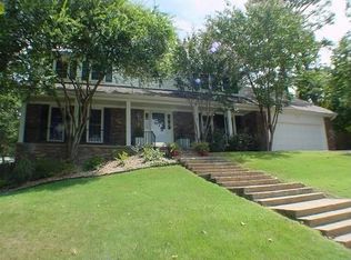 5 Holly Springs Ct, Little Rock, AR 72212