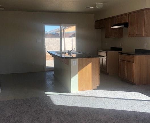 3rd image of 3653 S Hinckley Dr