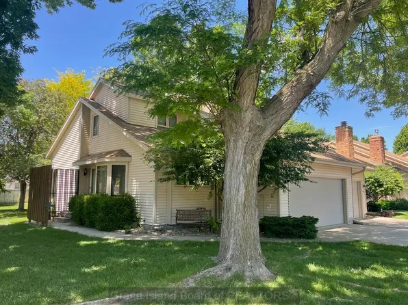 1918 Stolley Park Cir, Grand Island, NE 68803