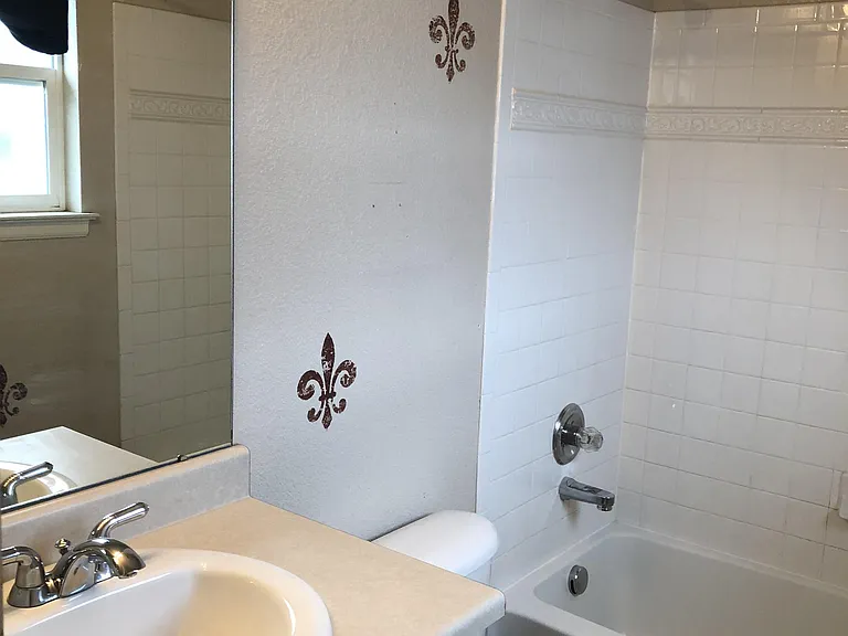 18818 E 58th Ave #1 — Photo 4