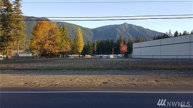 1st image of 45440 SE North Bend Way