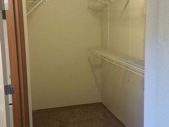 5th image of 10511 140th St Ct E Unit 28