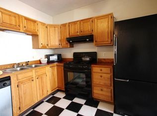 880 Huntington Ave APT 02O, Boston, MA 02115