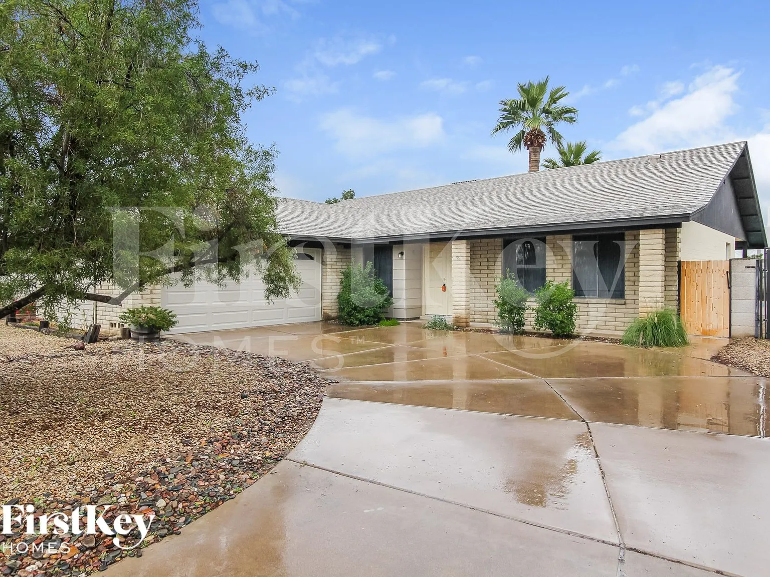4 bed, 2.0 bath, 1720 sqft, $1,930 — Photo 1