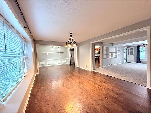 4th image of 8716 Woodward St