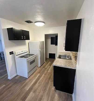 2nd image of 2263 Hepburn Ave #B