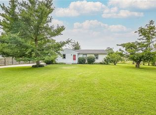 3924 Five Points Rd, Indianapolis, IN 46239