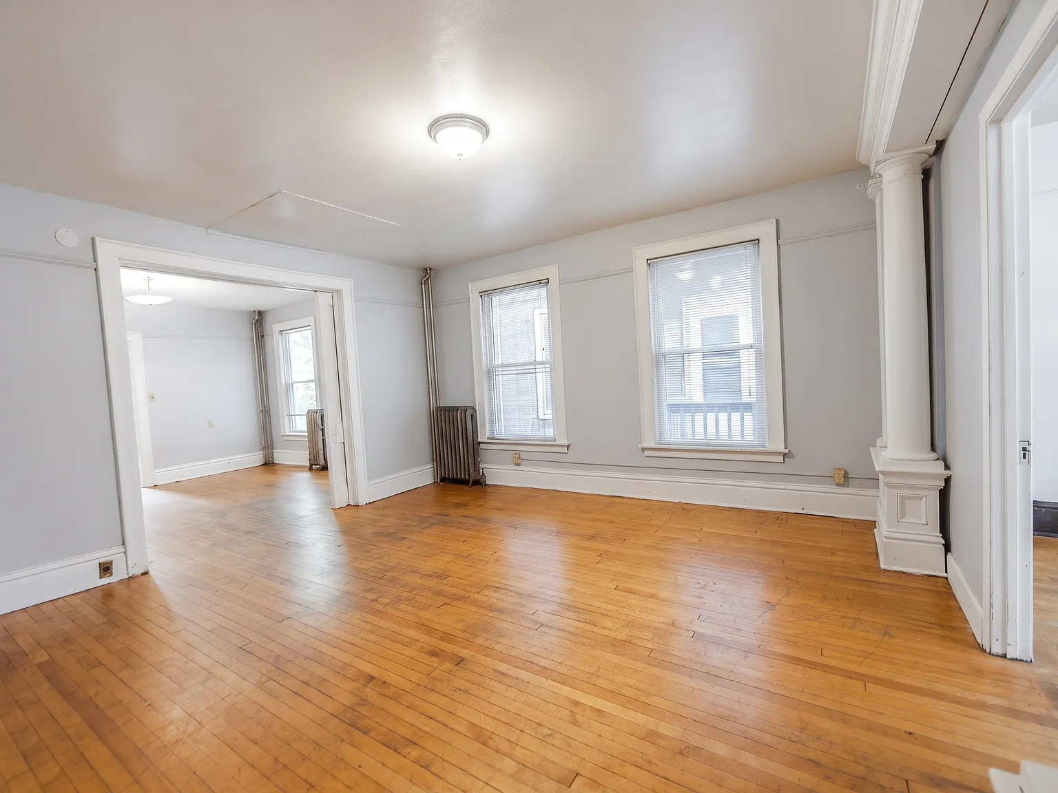 410 W Mifflin St — Photo 2