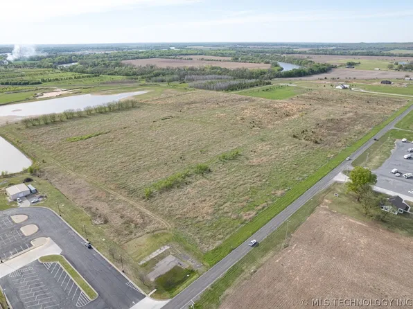 N Georgetown Rd, Fort Gibson, OK 74434