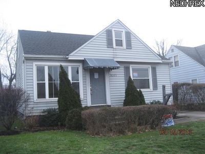 8311 Snow Rd, Parma, OH, 44129