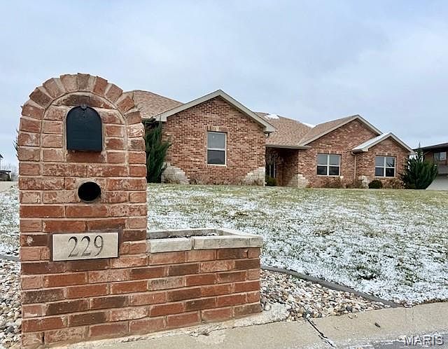 1st image of 229 Gala Dr