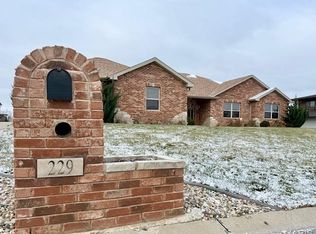 229 Gala Dr, Hannibal, MO 63401