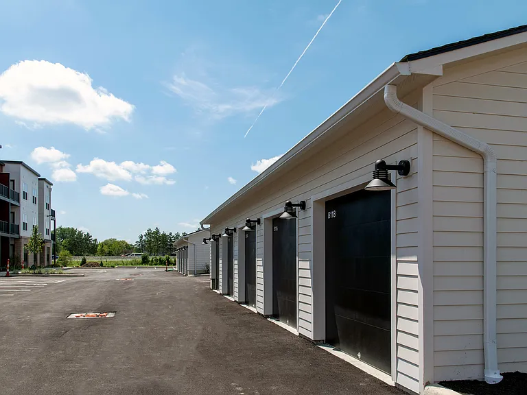 Tempo Private Garages