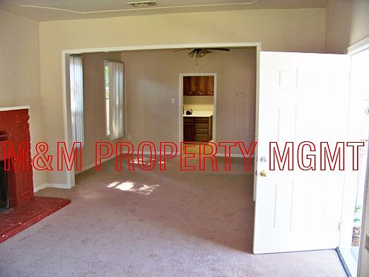 3288 9th Ave Living Room
