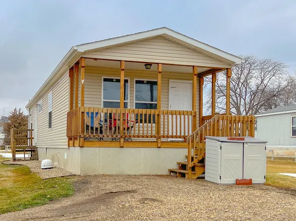 124 E 3rd Ave, Fort Pierre, SD 57532