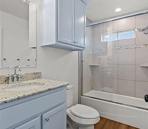 4th image of 13526 Catamaran Dr