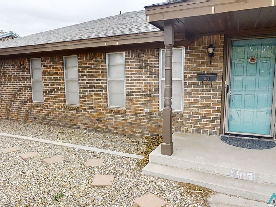 1st image of 103 E Jefferson Pl