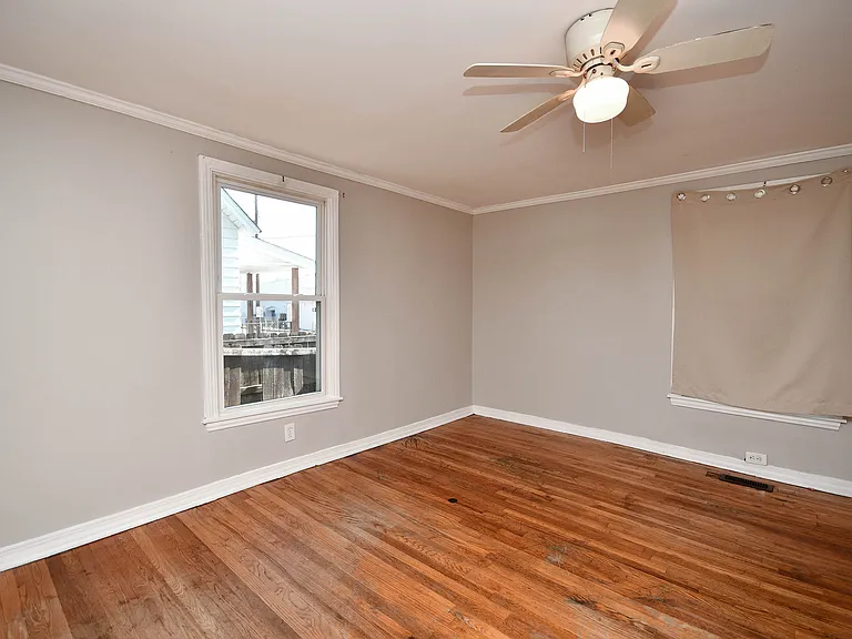 81 Wallace St — Photo 25