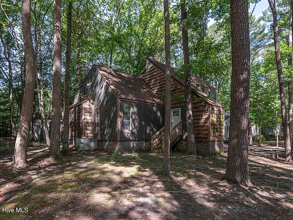 3rd image of 107 Tanglewood Drive