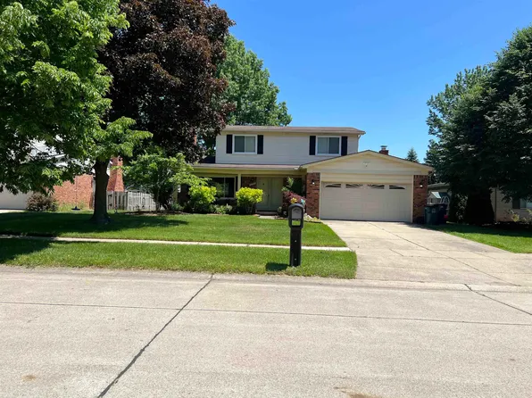 5796 Limestone Dr, Troy, MI 48085