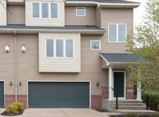 301 Oak St, Prescott, WI 54021