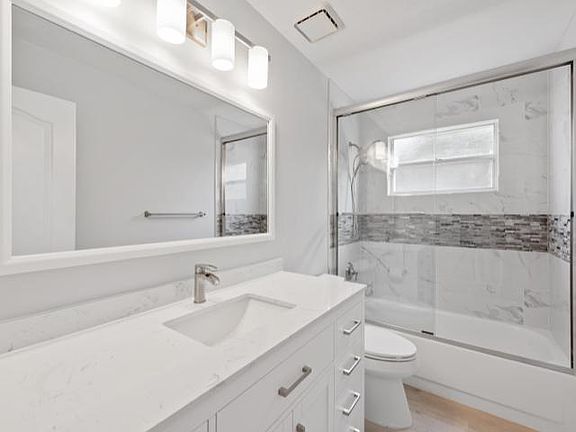 2nd image of 879 Belville Blvd