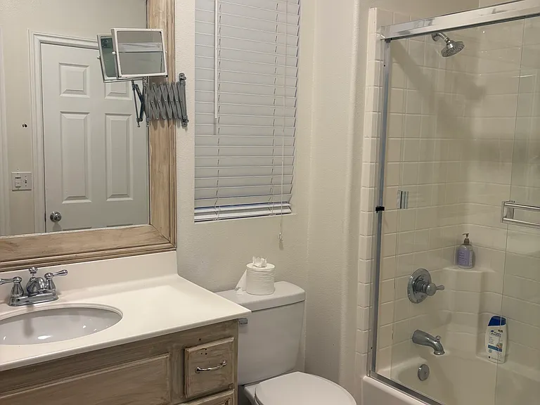 450 Arborwood St — Photo 10