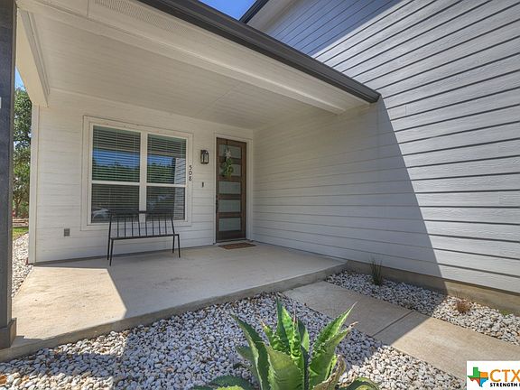 3rd image of 508 Deerwood Dr
