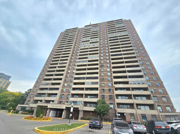 3390 Weston Rd, Toronto, ON M9M 2X3