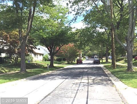 2nd image of 1001 Helena Dr