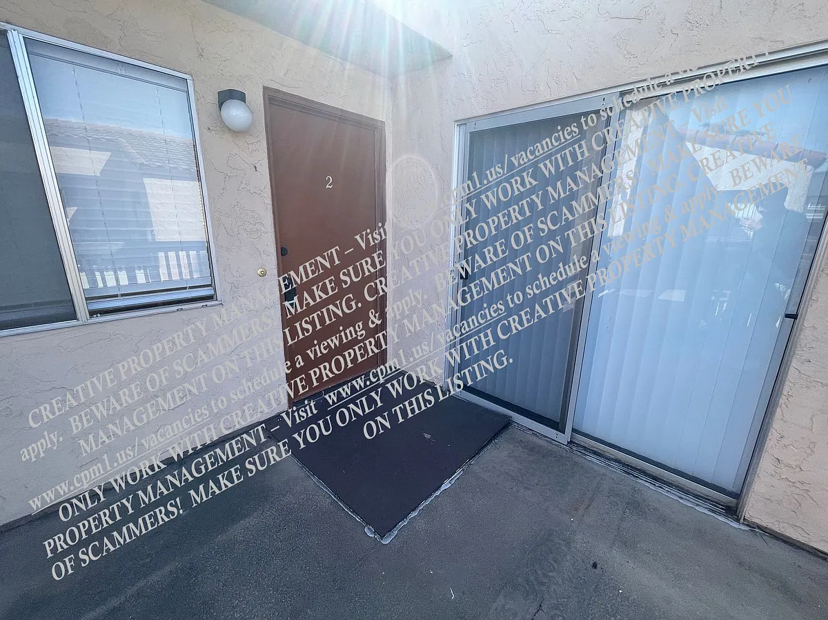 Building Photo - 3037 Sunset Ave #2