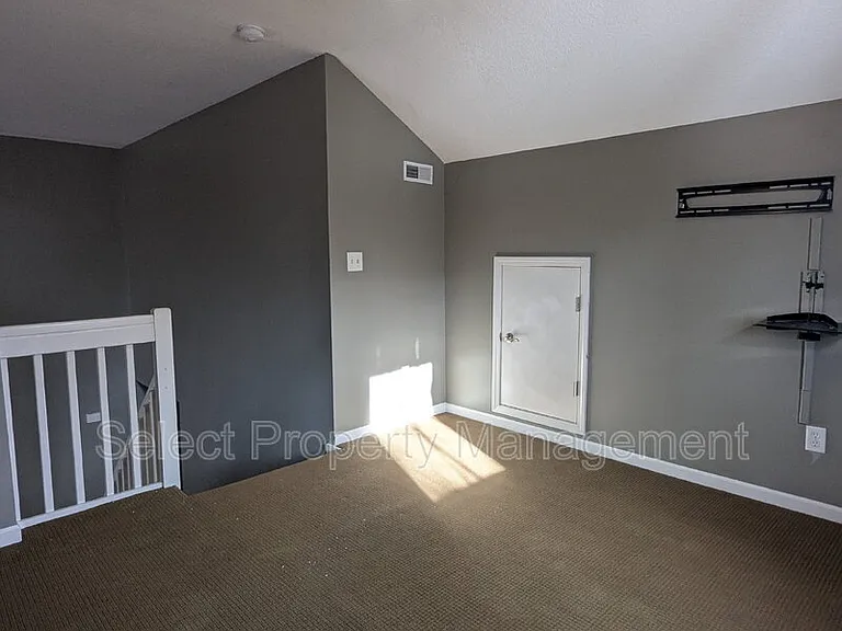 5201 Willman Ln — Photo 23